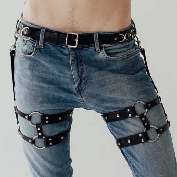 Bleak & Sleek REAL PINK LEATHER Leo Garter belt and garter Size Large - Picture 2 of 12